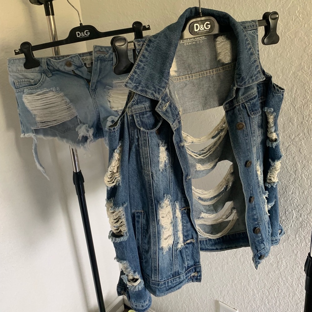 Jeans jacket - Picture 2 of 3